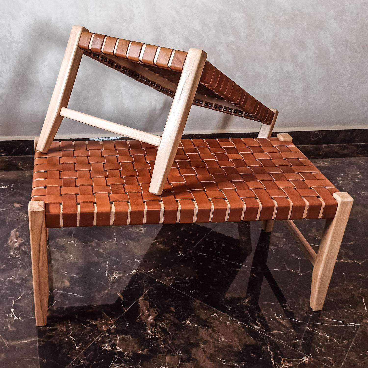 Ragnar woven leather bench Varnished Teak