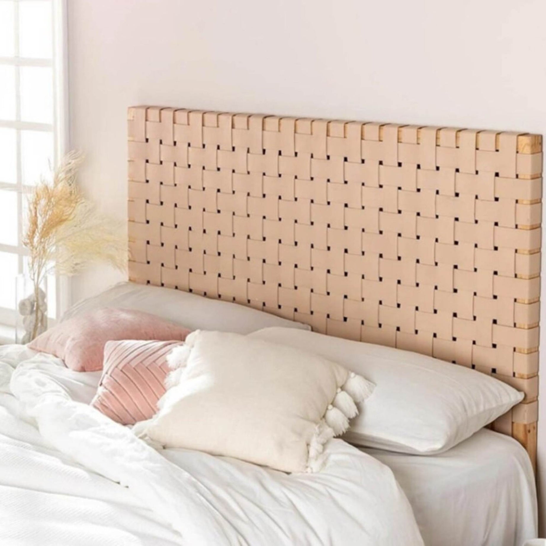 Profile view highlighting artisan joints and leather loopwork