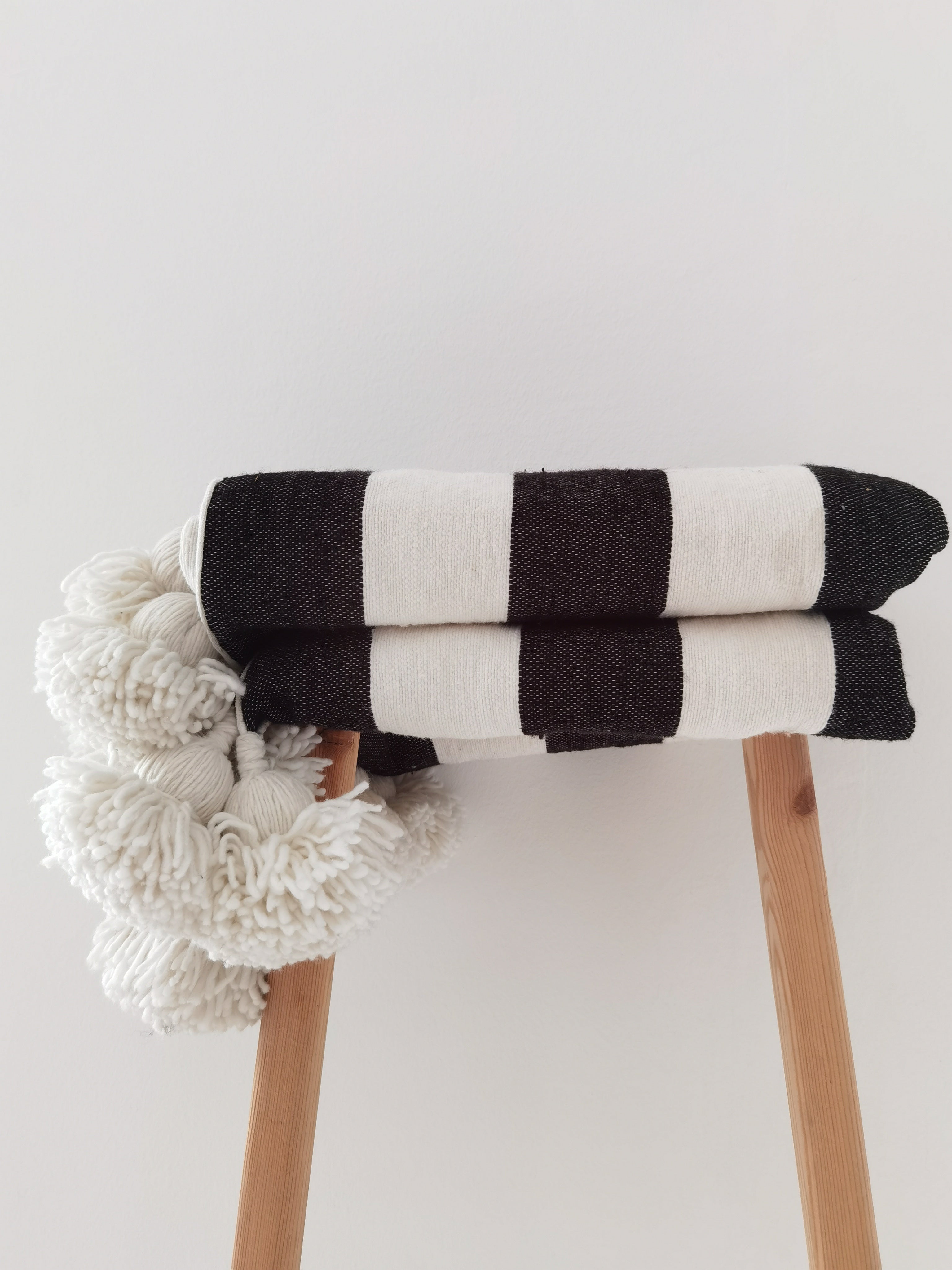 Handmade Moroccan Blanket Throw Black White - artihandmade